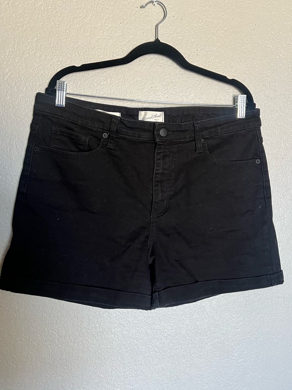 Universal Thread High Rise Midi Black Denim Shorts Size 16 Distressed Summer